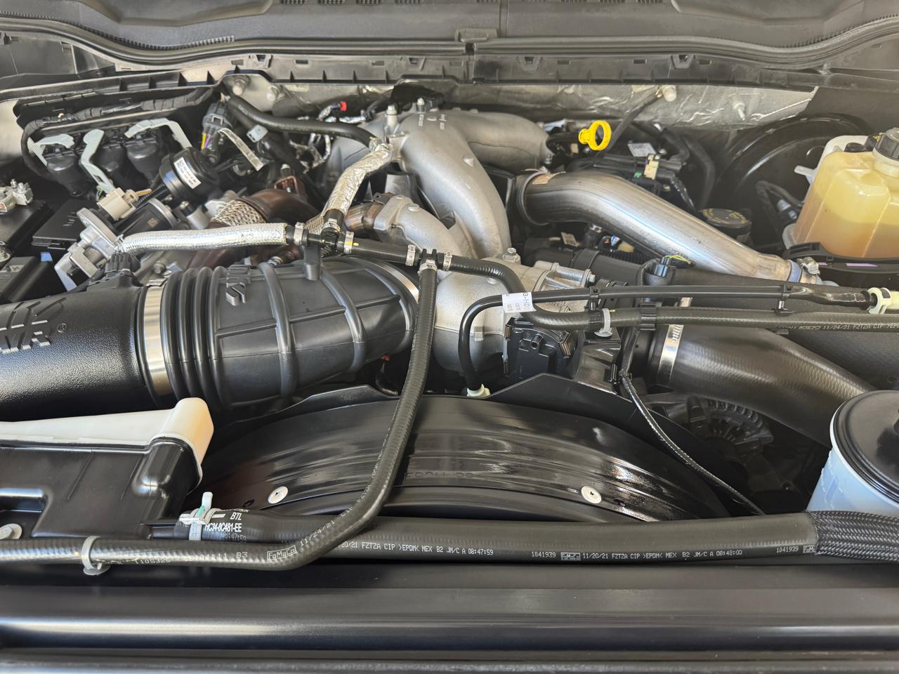 Ford Super Duty F-250 SRW Lariat 4WD Crew Cab 6.75' Box 2022