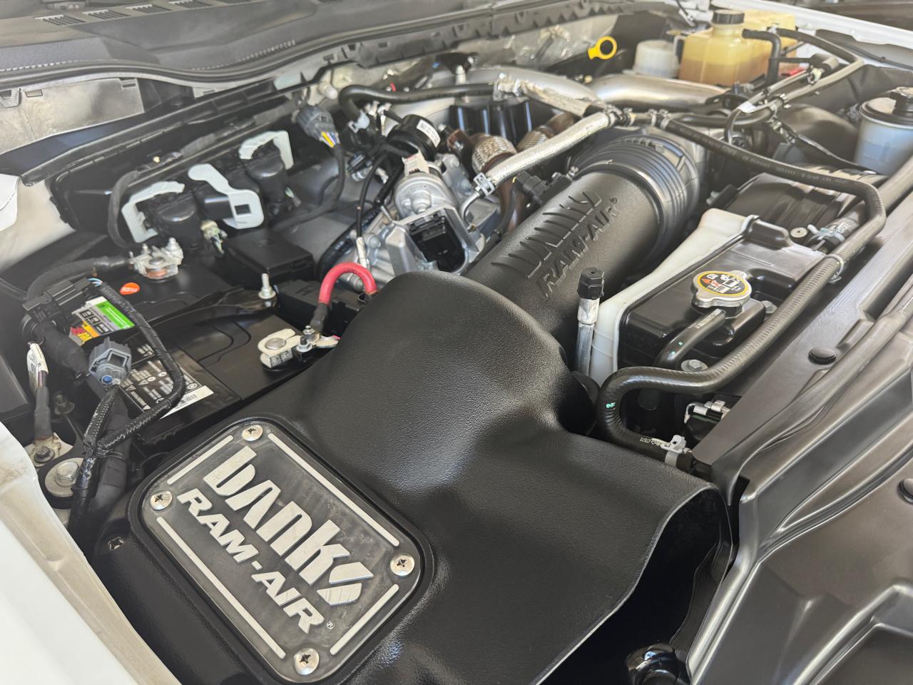 Ford Super Duty F-250 SRW Lariat 4WD Crew Cab 6.75' Box 2022