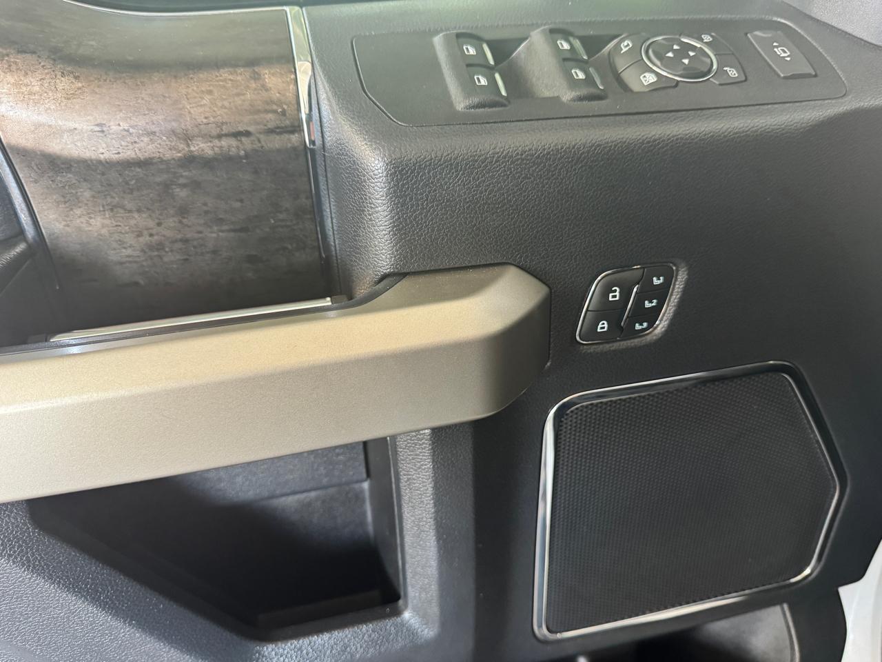 Ford Super Duty F-250 SRW Lariat 4WD Crew Cab 6.75' Box 2022