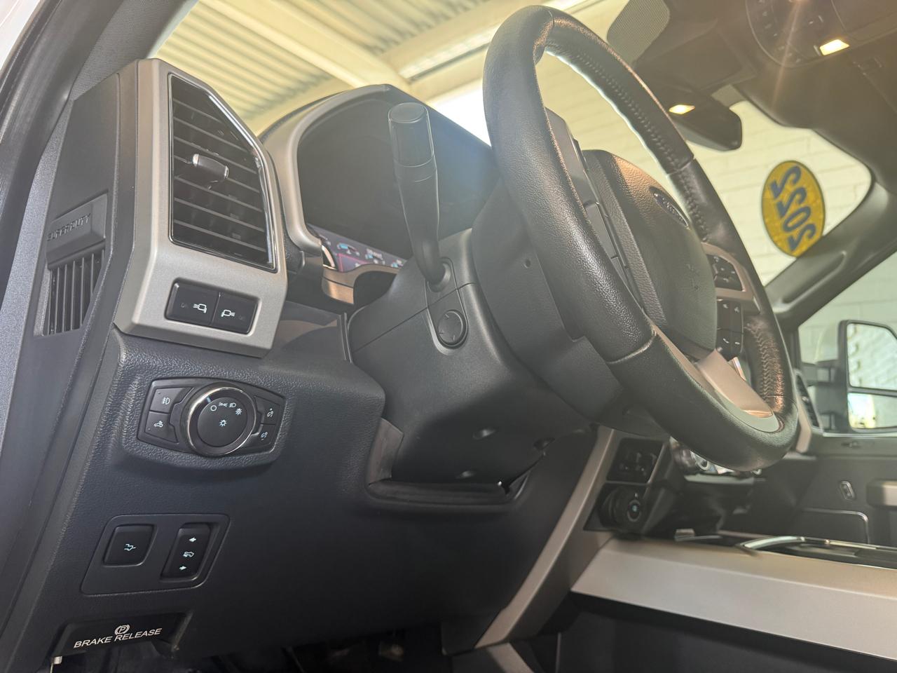 Ford Super Duty F-250 SRW Lariat 4WD Crew Cab 6.75' Box 2022