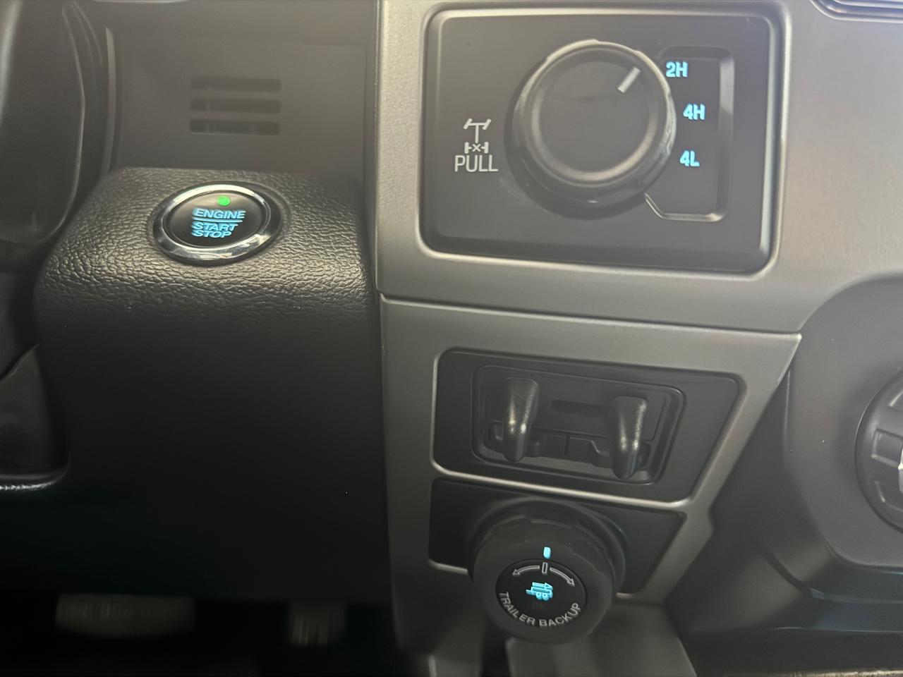 Ford Super Duty F-250 SRW Lariat 4WD Crew Cab 6.75' Box 2022