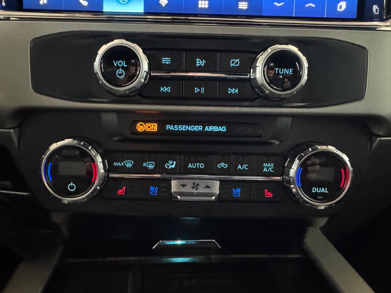 Ford Super Duty F-250 SRW Lariat 4WD Crew Cab 6.75' Box 2022