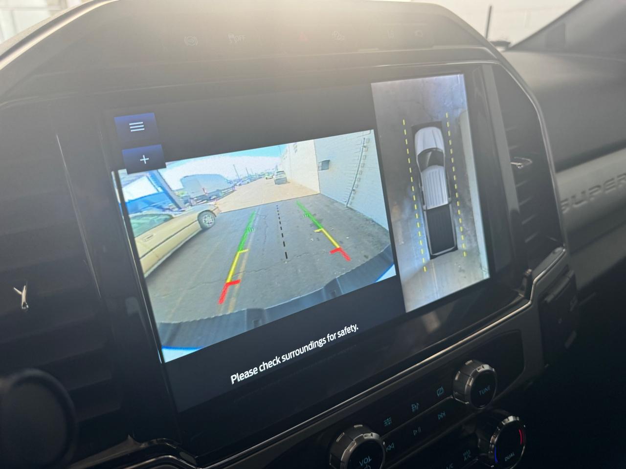 Ford Super Duty F-250 SRW Lariat 4WD Crew Cab 6.75' Box 2022