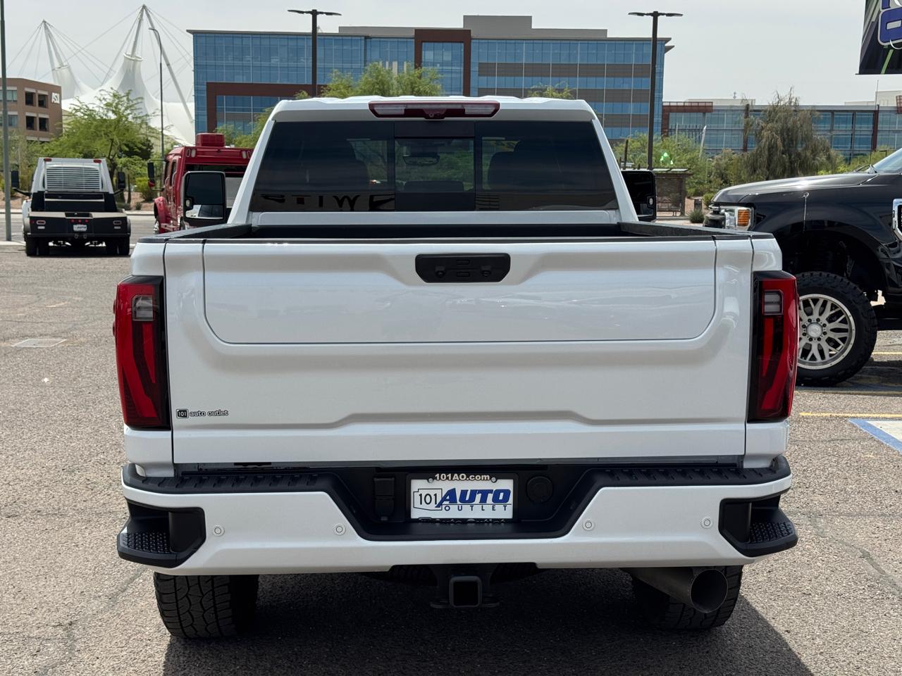 GMC Sierra 2500HD 4WD Crew Cab 159" Denali 2024