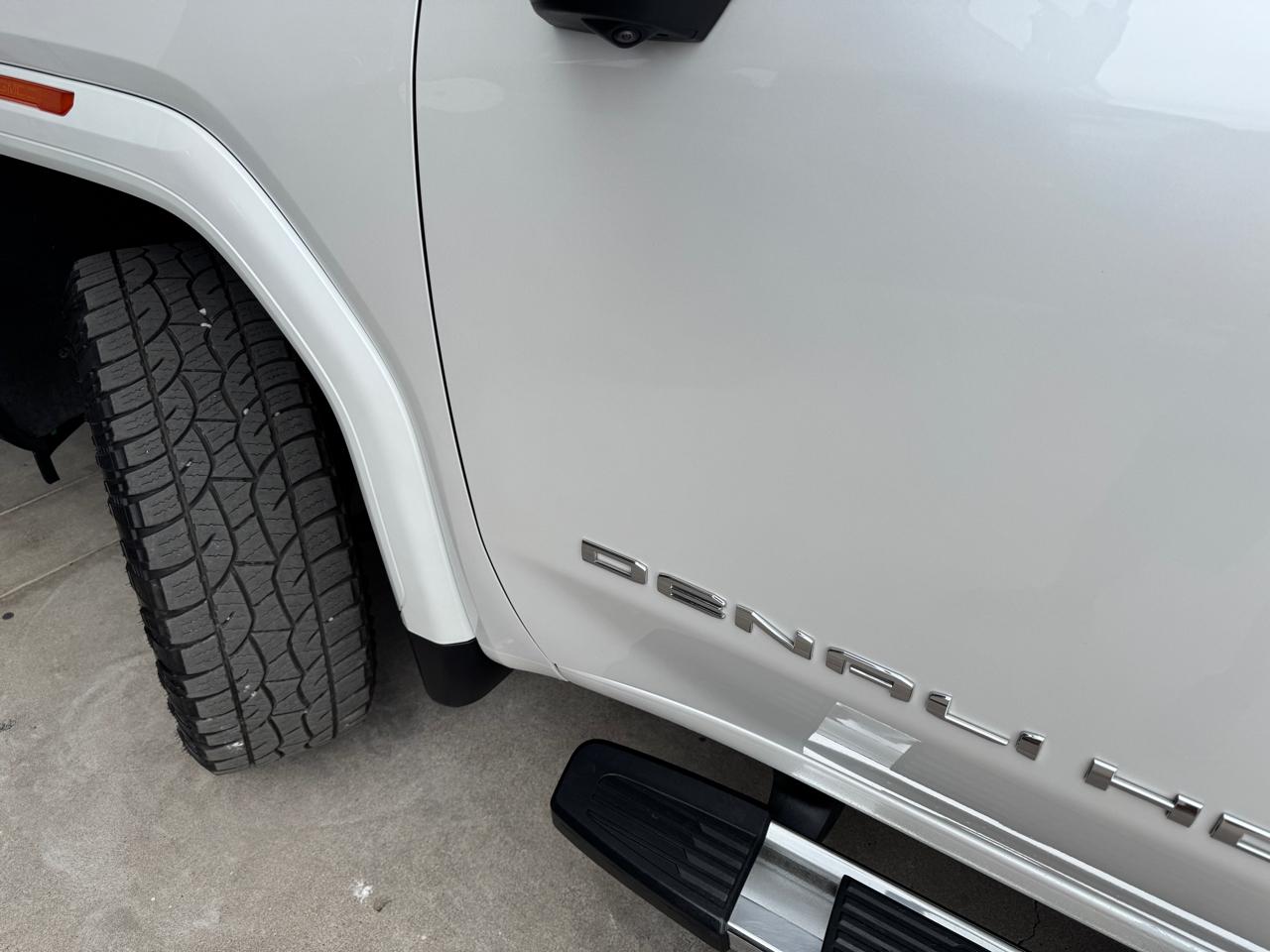 GMC Sierra 2500HD 4WD Crew Cab 159" Denali 2024