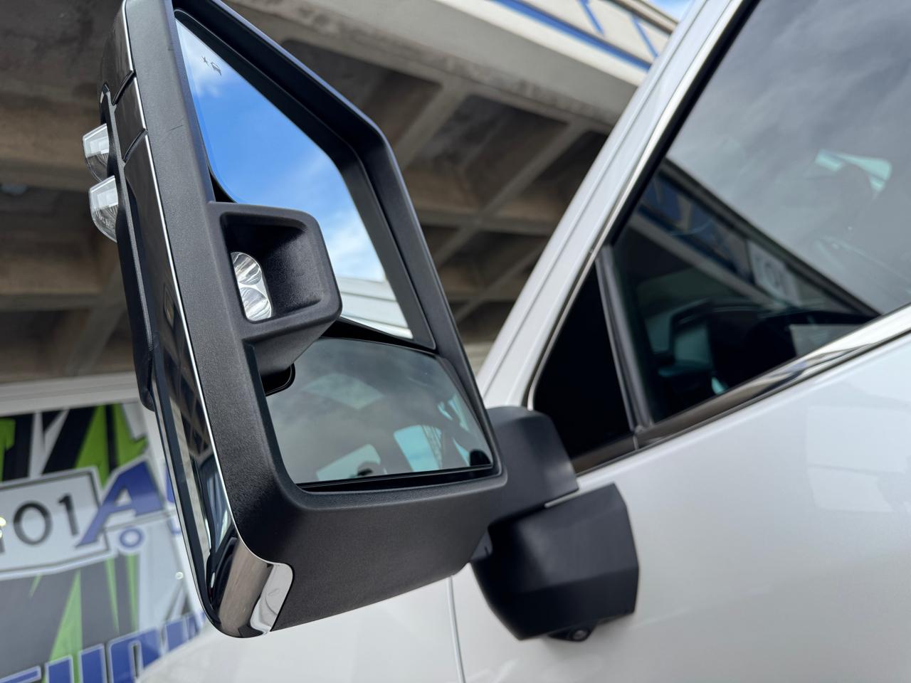 GMC Sierra 2500HD 4WD Crew Cab 159" Denali 2024