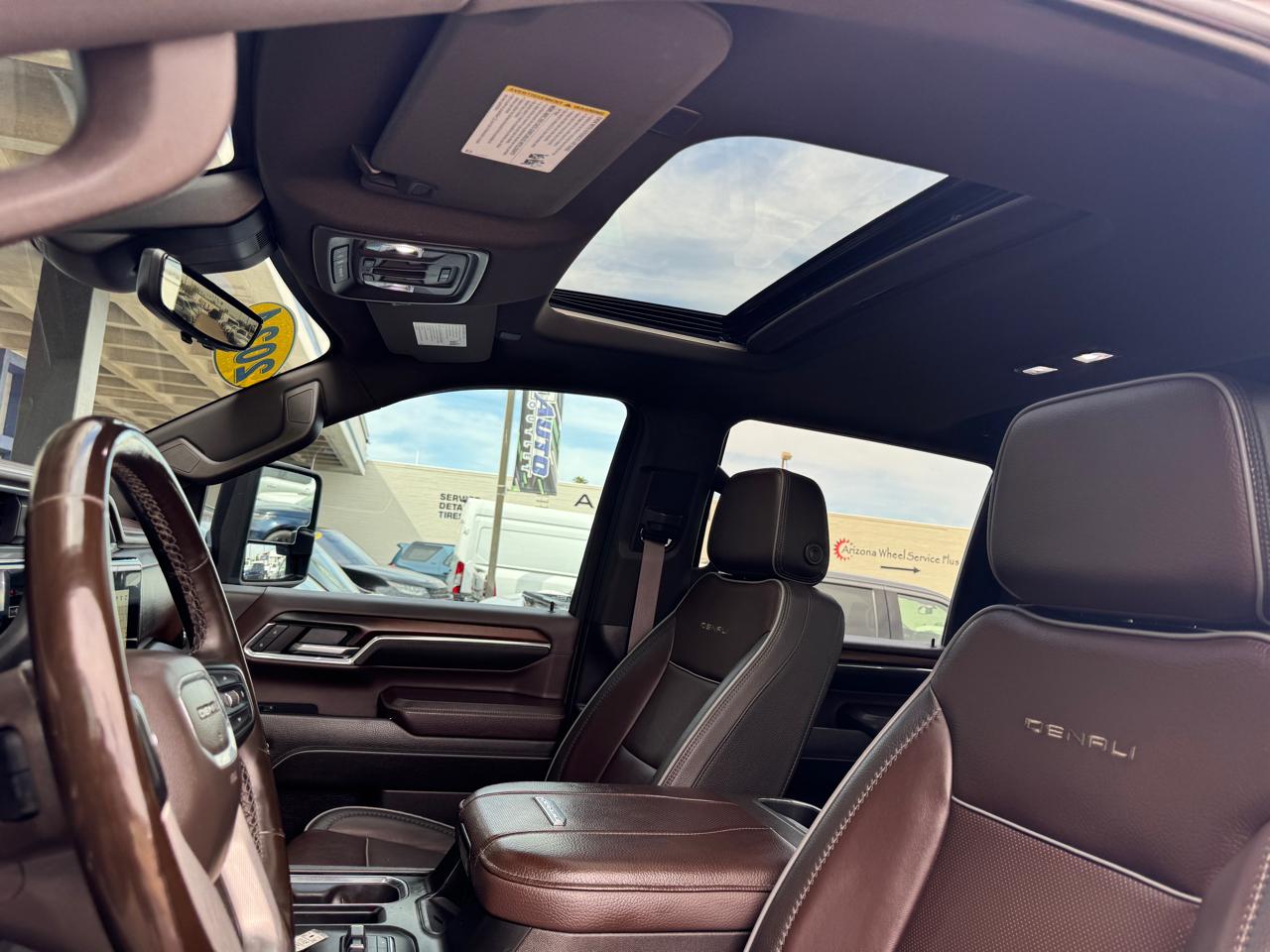 GMC Sierra 2500HD 4WD Crew Cab 159" Denali 2024