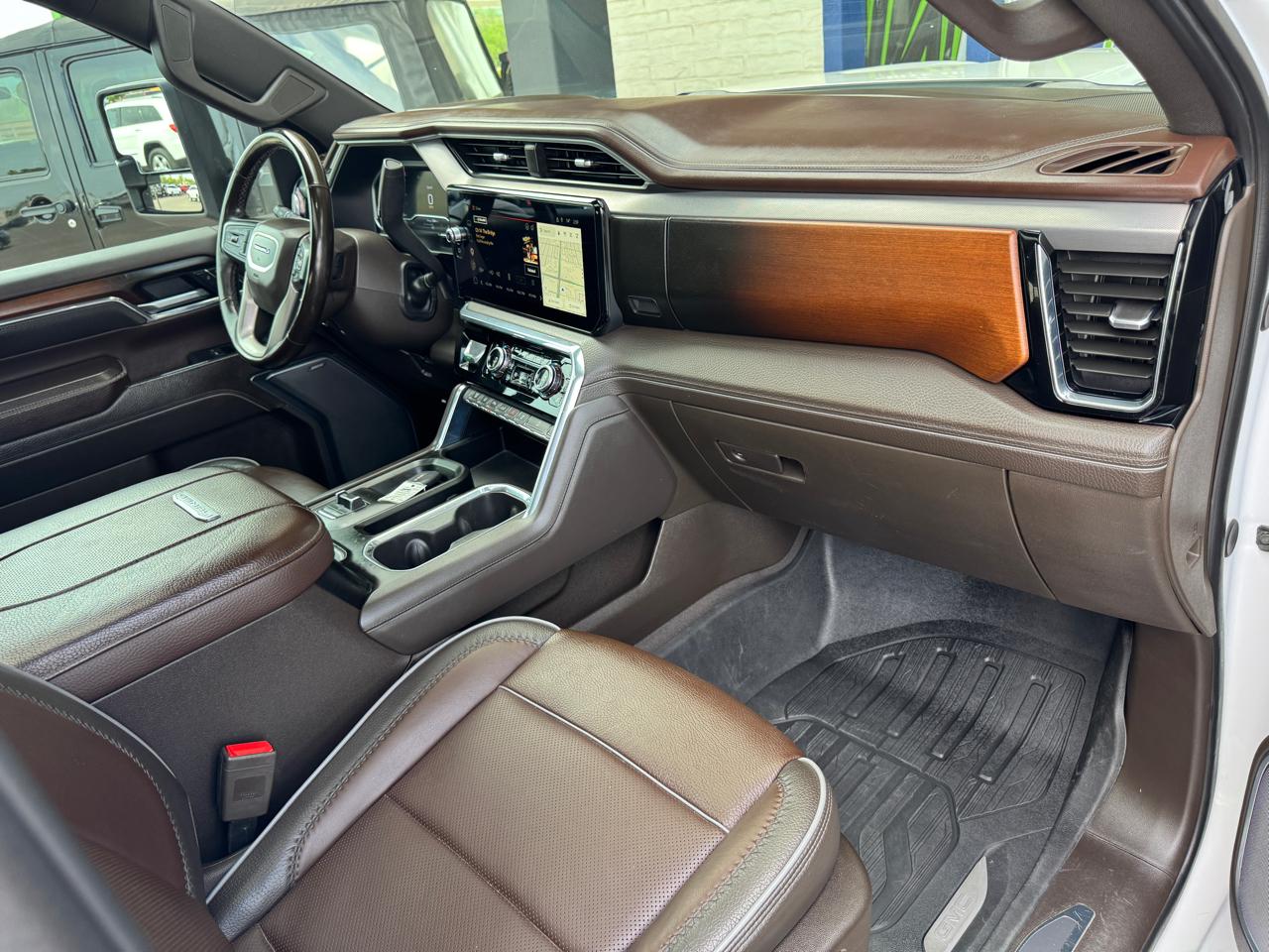 GMC Sierra 2500HD 4WD Crew Cab 159" Denali 2024