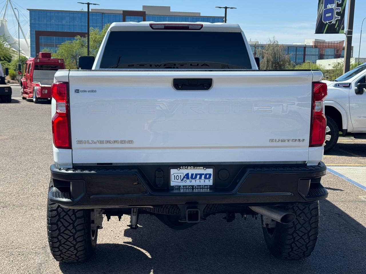 Chevrolet Silverado 2500HD 4WD Crew Cab 159" Custom 2020