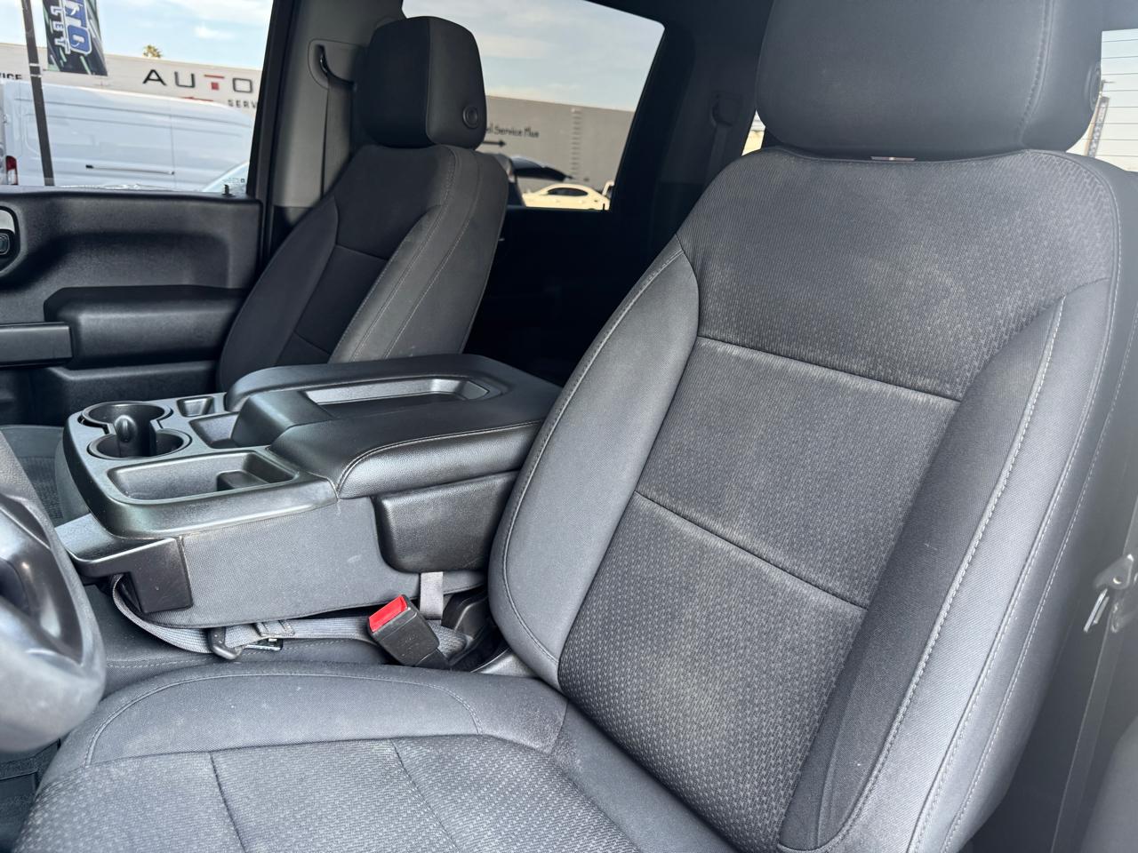 Chevrolet Silverado 2500HD 4WD Crew Cab 159" Custom 2020