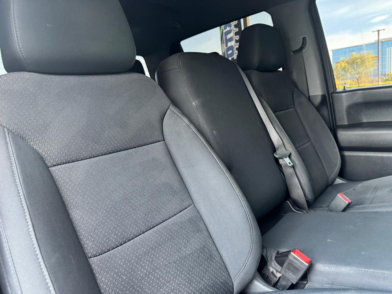 Chevrolet Silverado 2500HD 4WD Crew Cab 159" Custom 2020