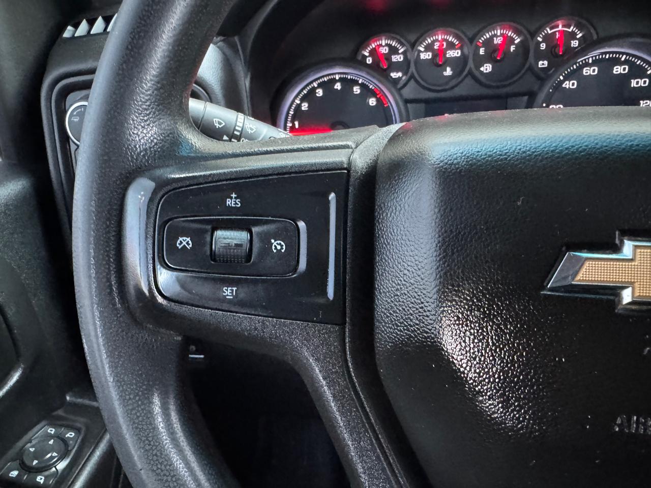 Chevrolet Silverado 2500HD 4WD Crew Cab 159" Custom 2020