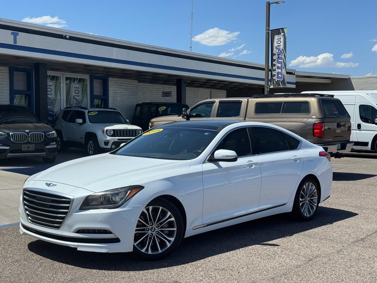 Hyundai Genesis 4dr Sdn V6 3.8L RWD 2015