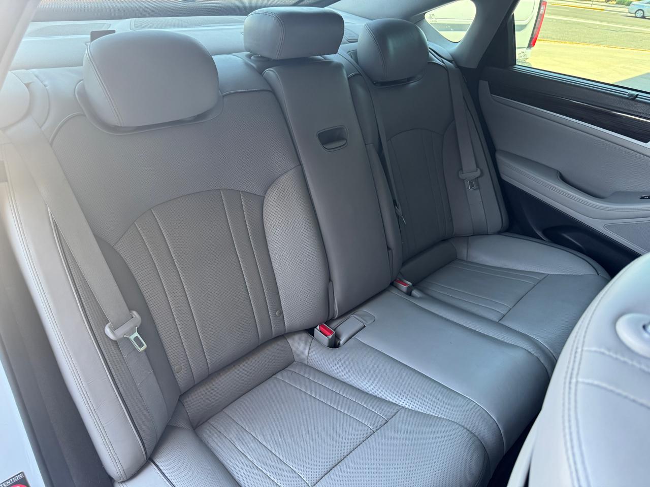 Hyundai Genesis 4dr Sdn V6 3.8L RWD 2015