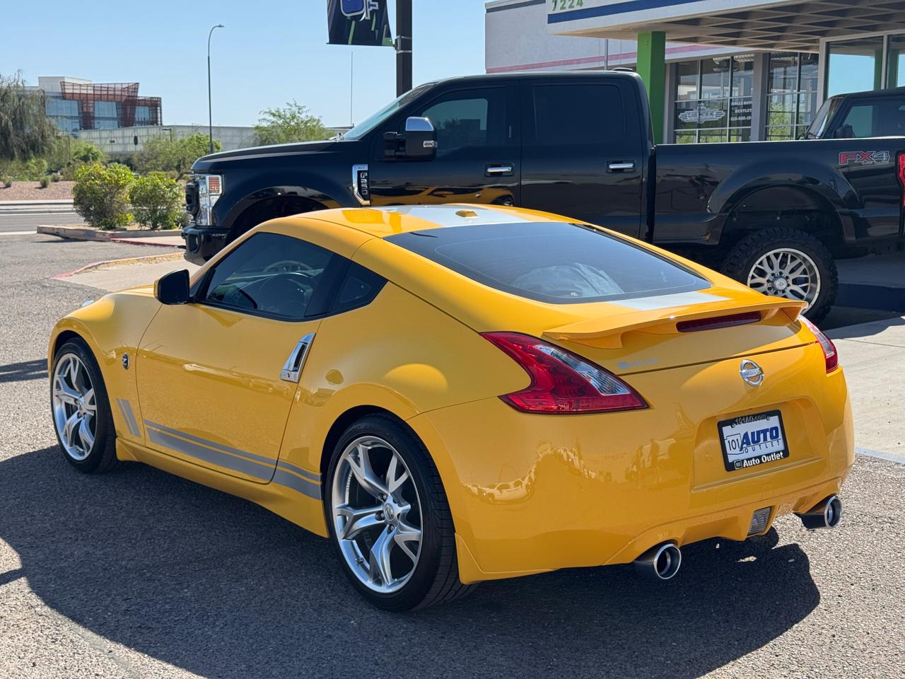 Nissan 370Z 2dr Cpe Auto Touring 2009