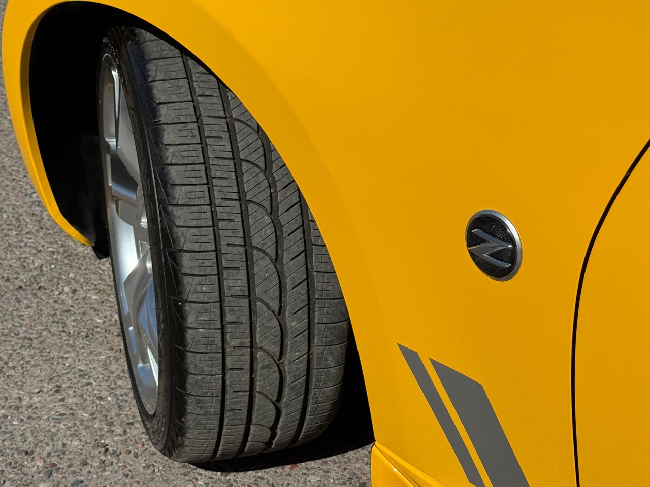 Nissan 370Z 2dr Cpe Auto Touring 2009