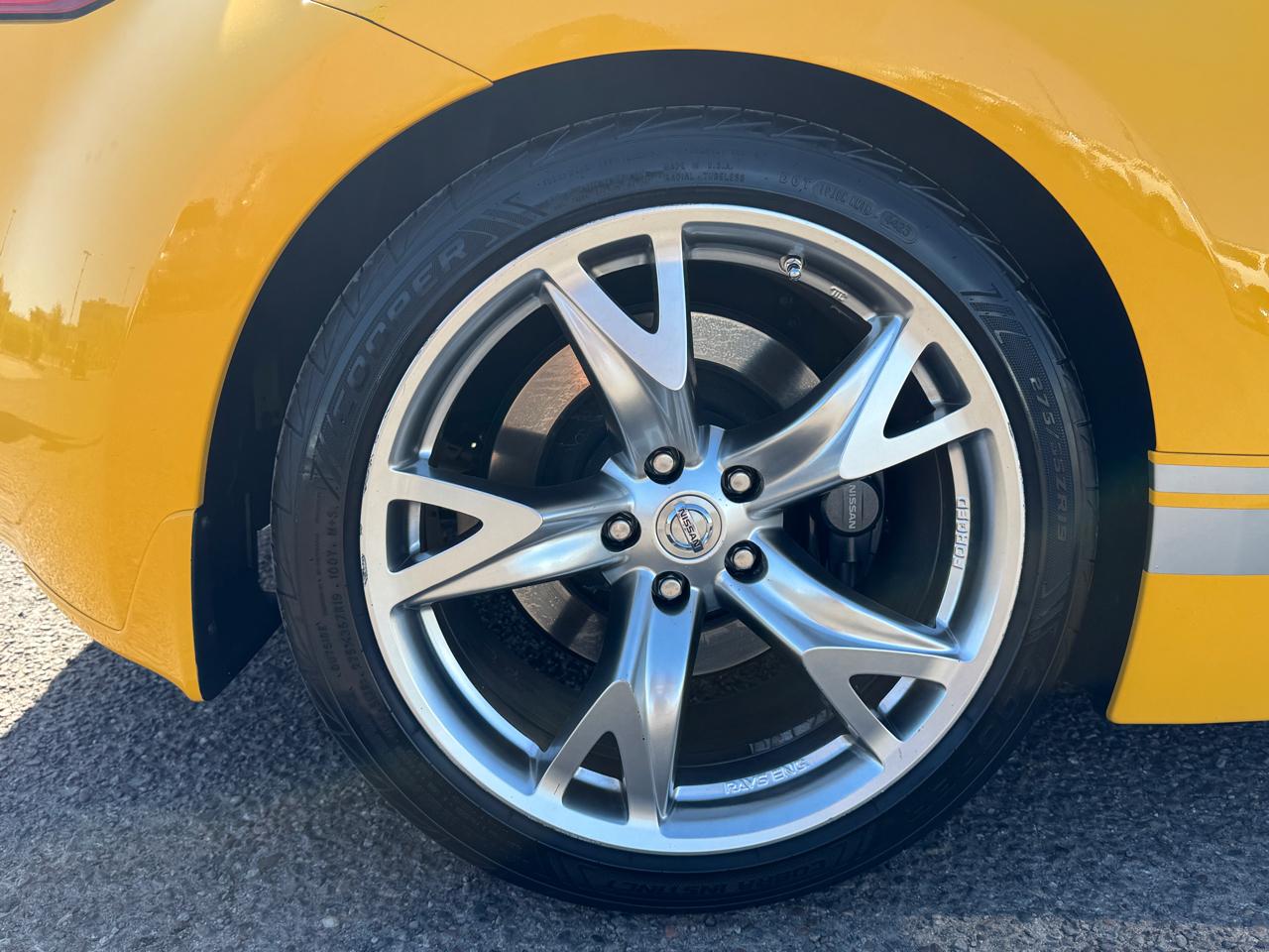 Nissan 370Z 2dr Cpe Auto Touring 2009