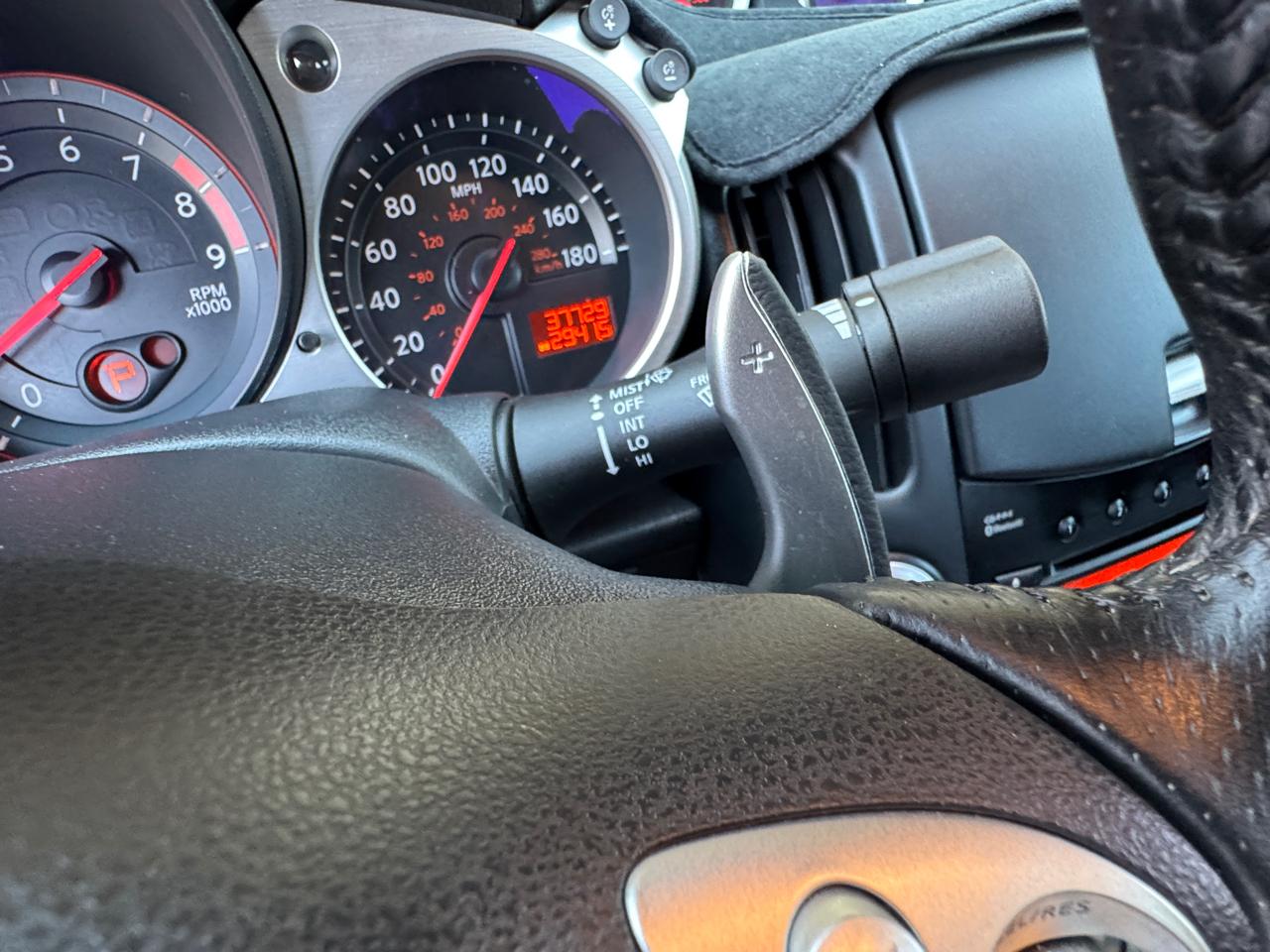 Nissan 370Z 2dr Cpe Auto Touring 2009