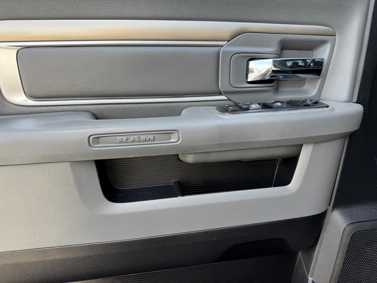 RAM 2500 4WD Crew Cab 149" Big Horn 2014