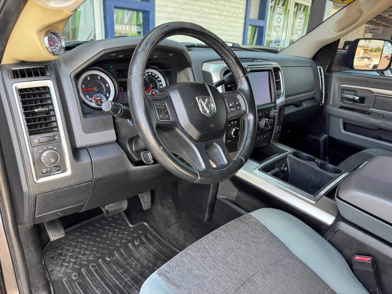 RAM 2500 4WD Crew Cab 149" Big Horn 2014