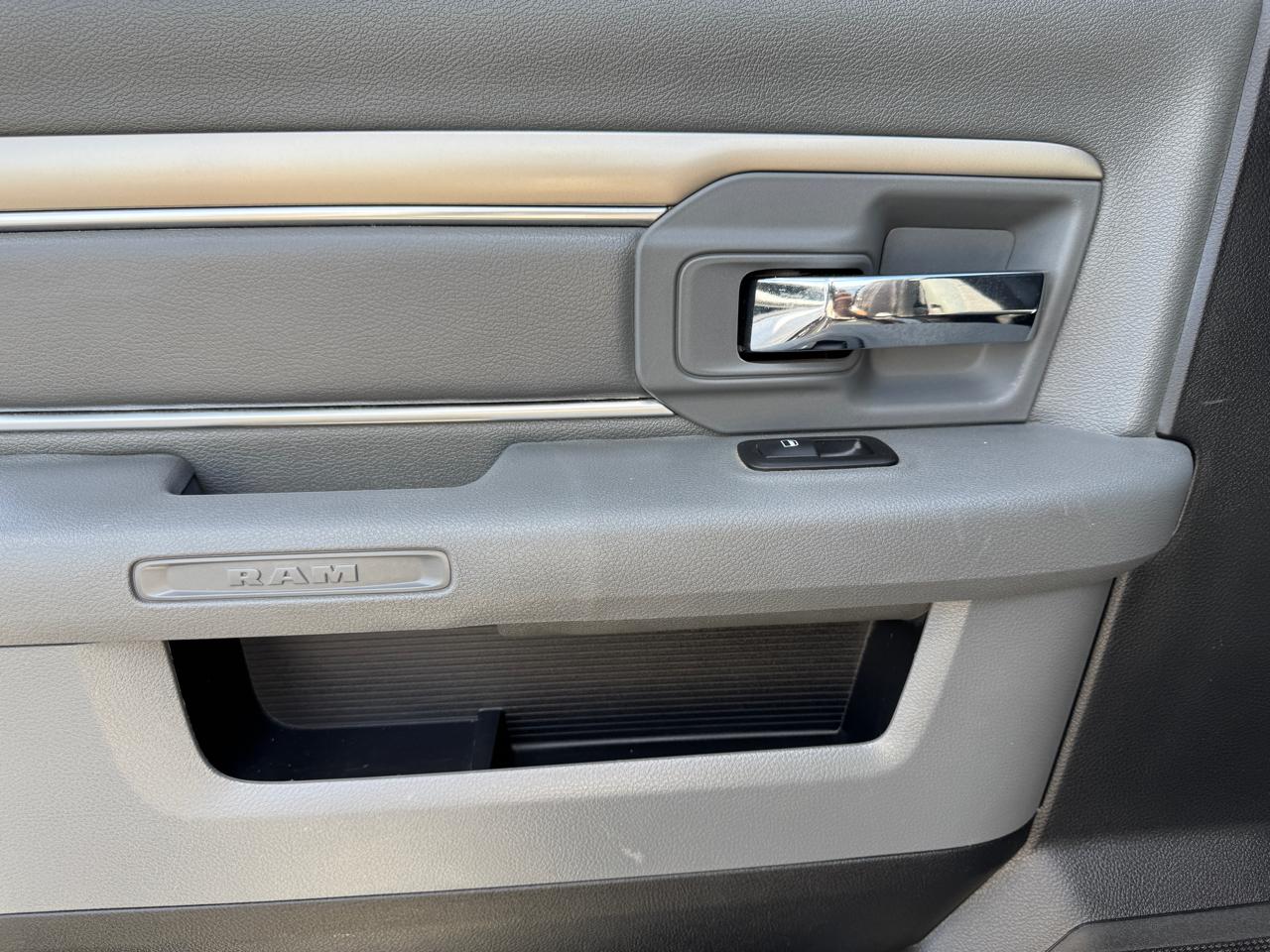 RAM 2500 4WD Crew Cab 149" Big Horn 2014