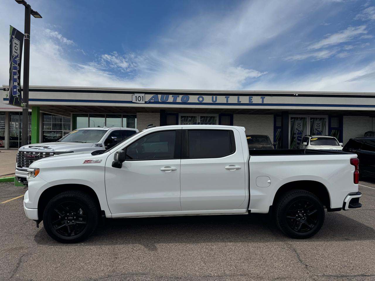 Chevrolet Silverado 1500 4WD Crew Cab 147" RST 2023