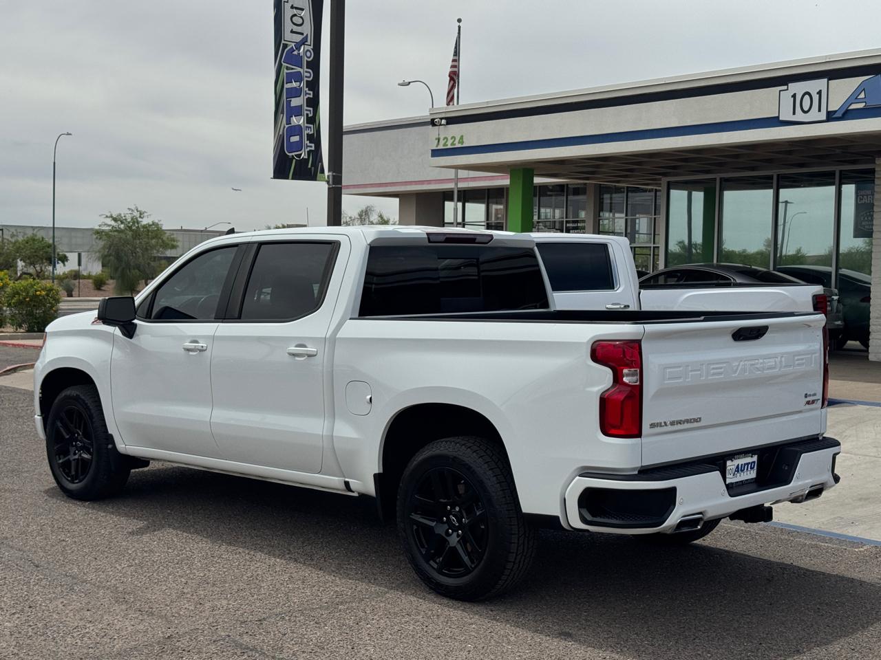 Chevrolet Silverado 1500 4WD Crew Cab 147" RST 2023