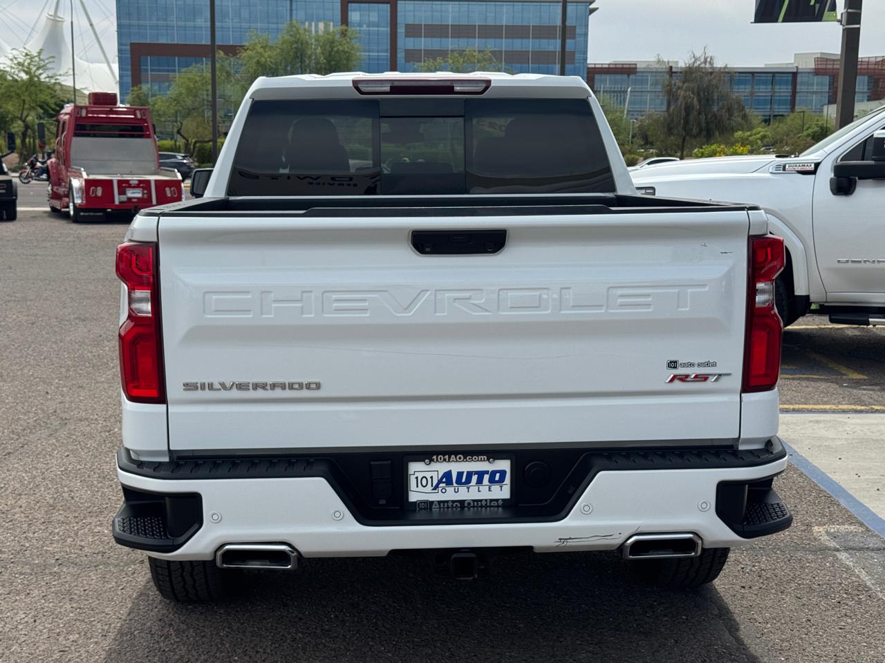 Chevrolet Silverado 1500 4WD Crew Cab 147" RST 2023