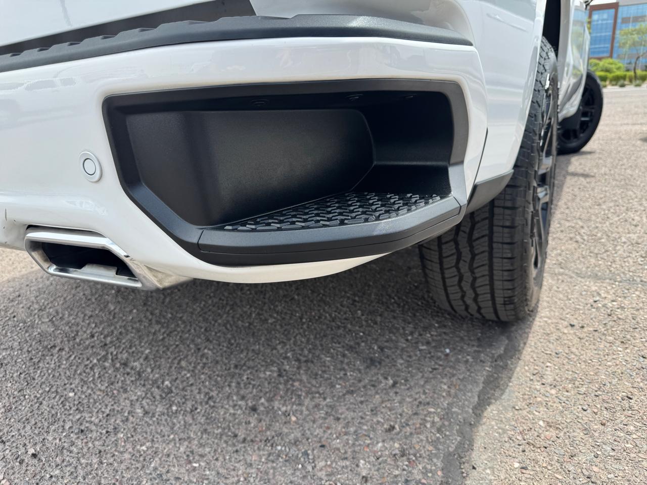 Chevrolet Silverado 1500 4WD Crew Cab 147" RST 2023