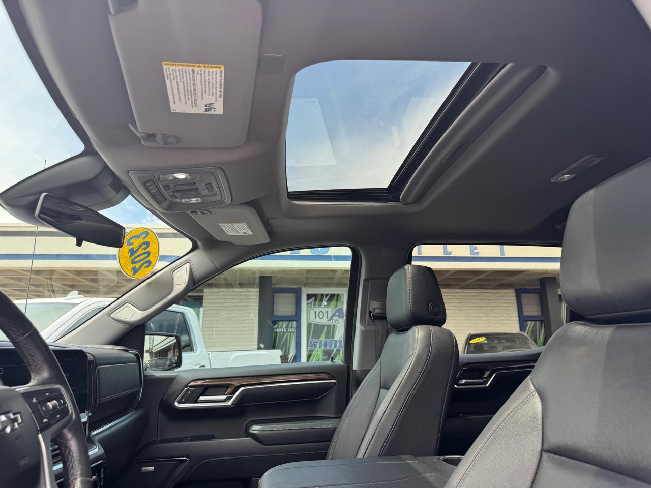 Chevrolet Silverado 1500 4WD Crew Cab 147" RST 2023