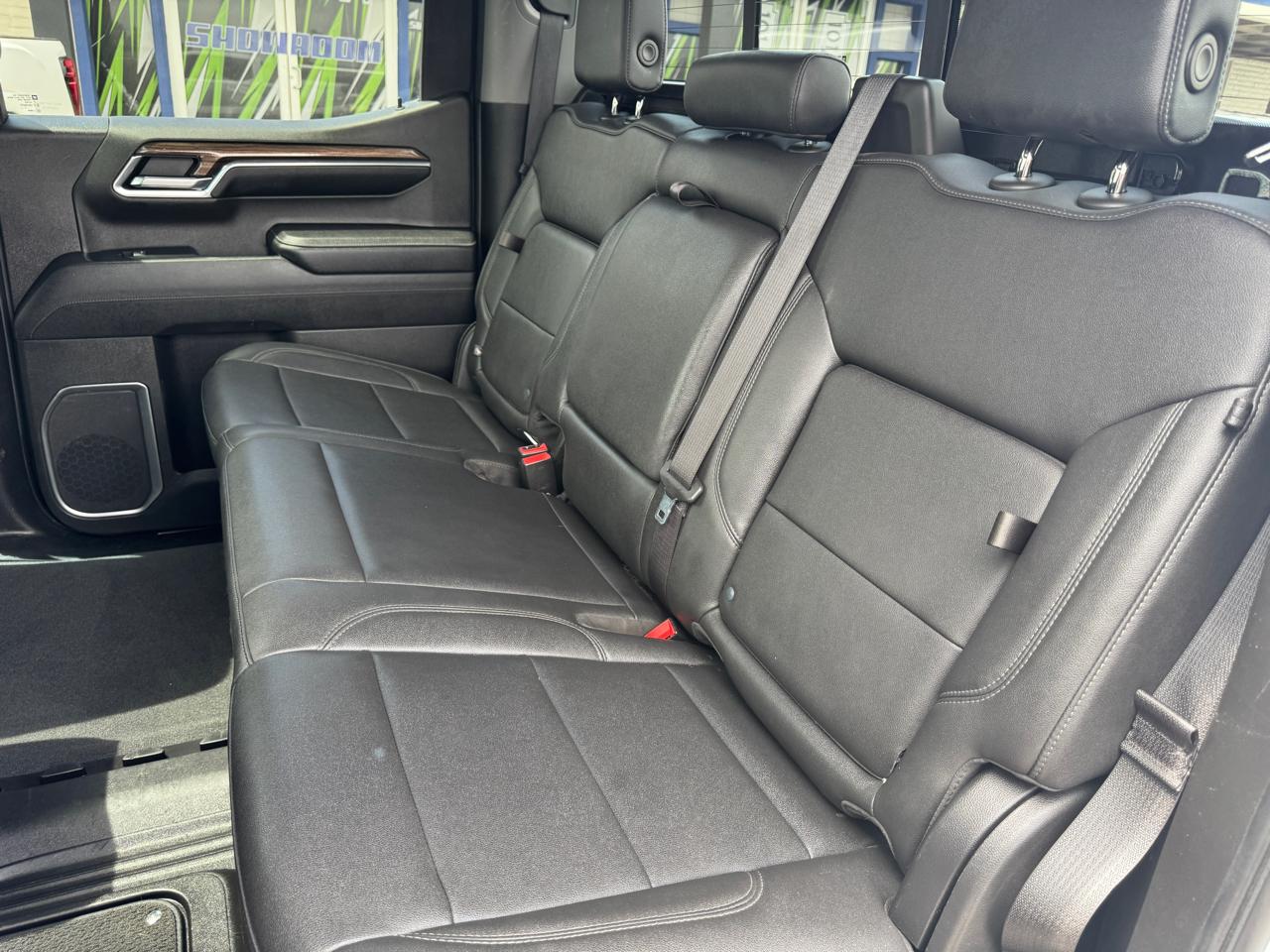 Chevrolet Silverado 1500 4WD Crew Cab 147" RST 2023