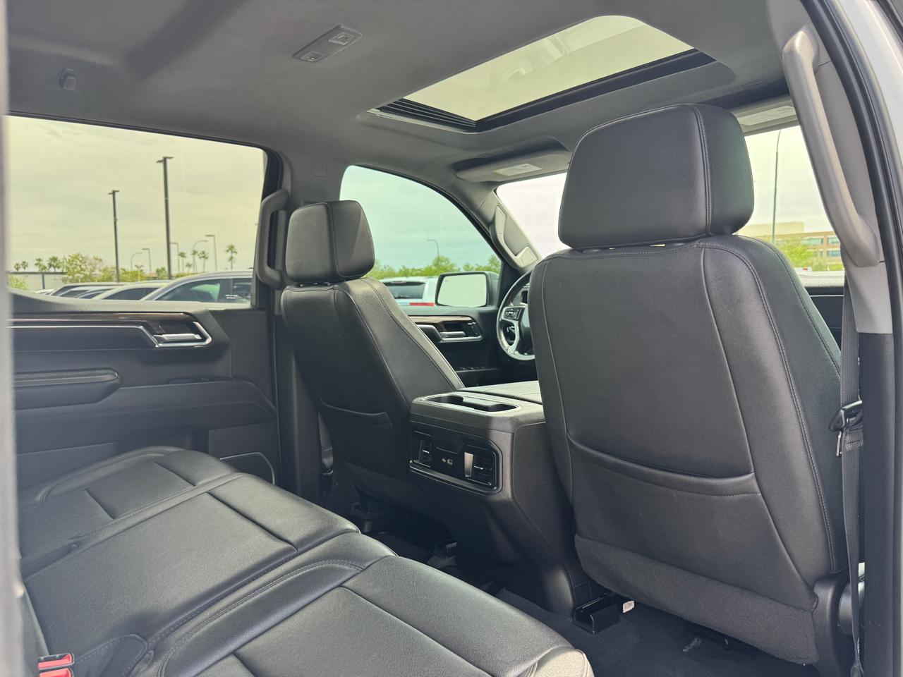 Chevrolet Silverado 1500 4WD Crew Cab 147" RST 2023