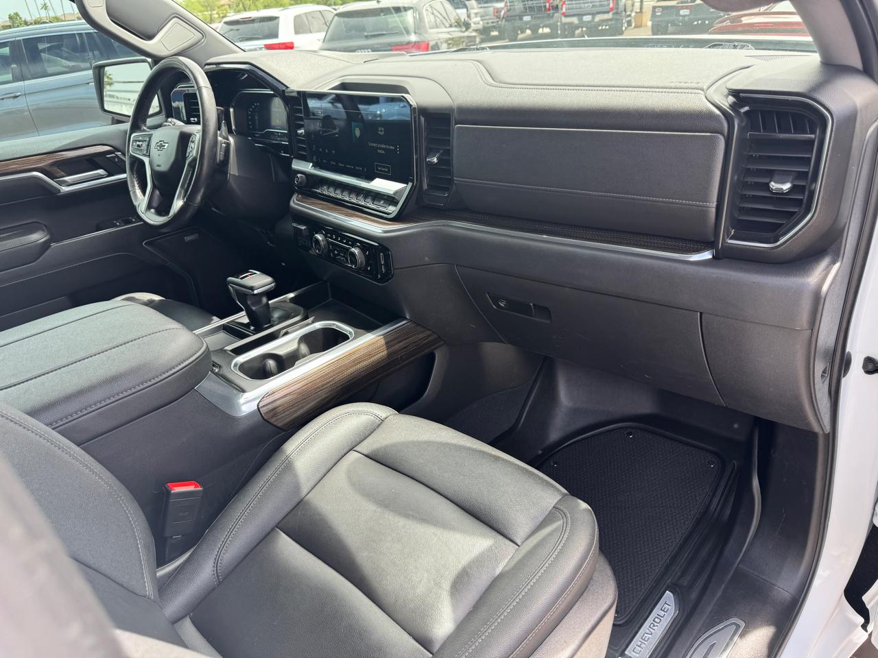 Chevrolet Silverado 1500 4WD Crew Cab 147" RST 2023