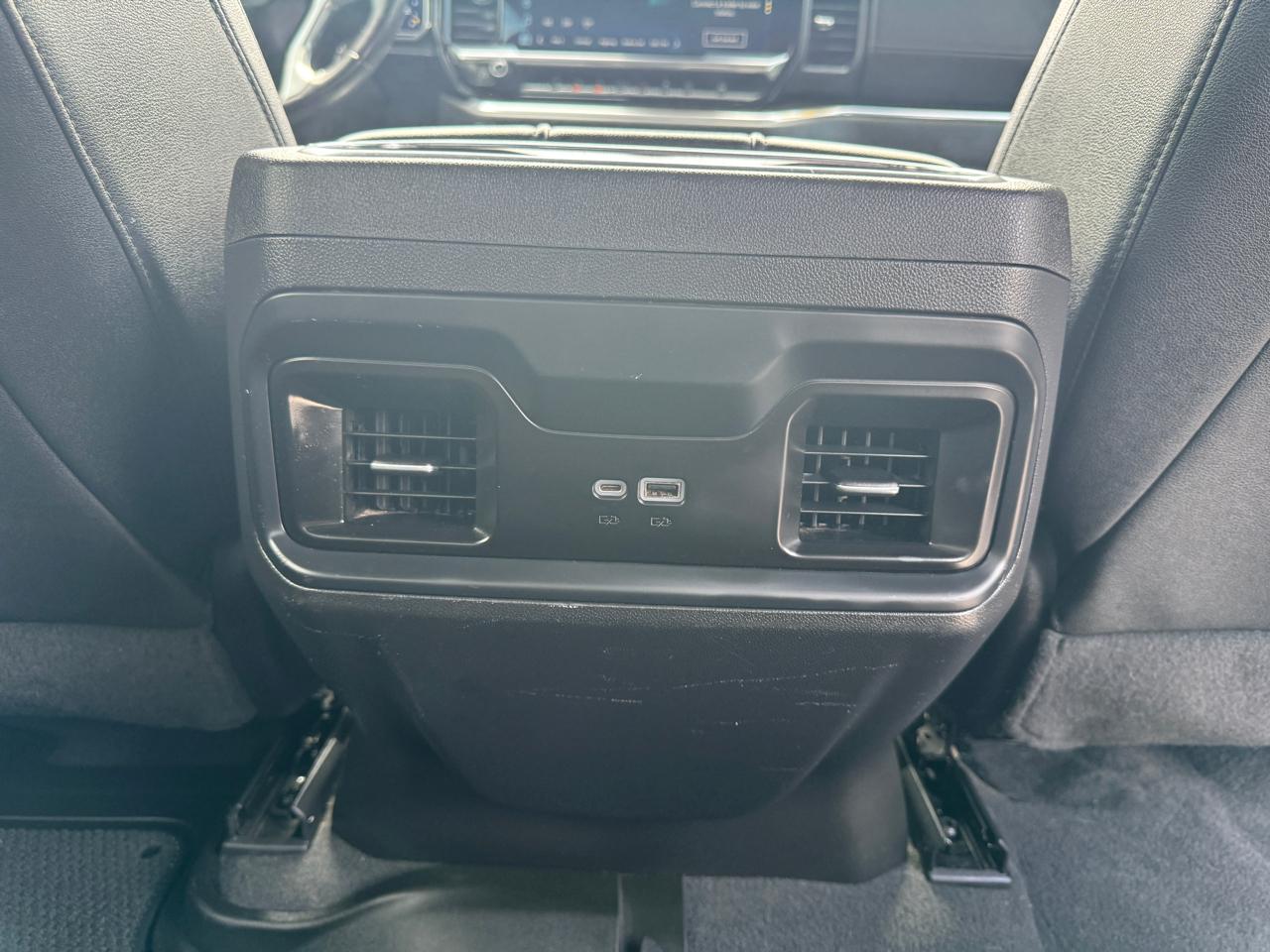 Chevrolet Silverado 1500 4WD Crew Cab 147" RST 2023