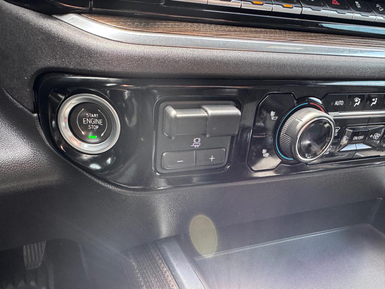 Chevrolet Silverado 1500 4WD Crew Cab 147" RST 2023