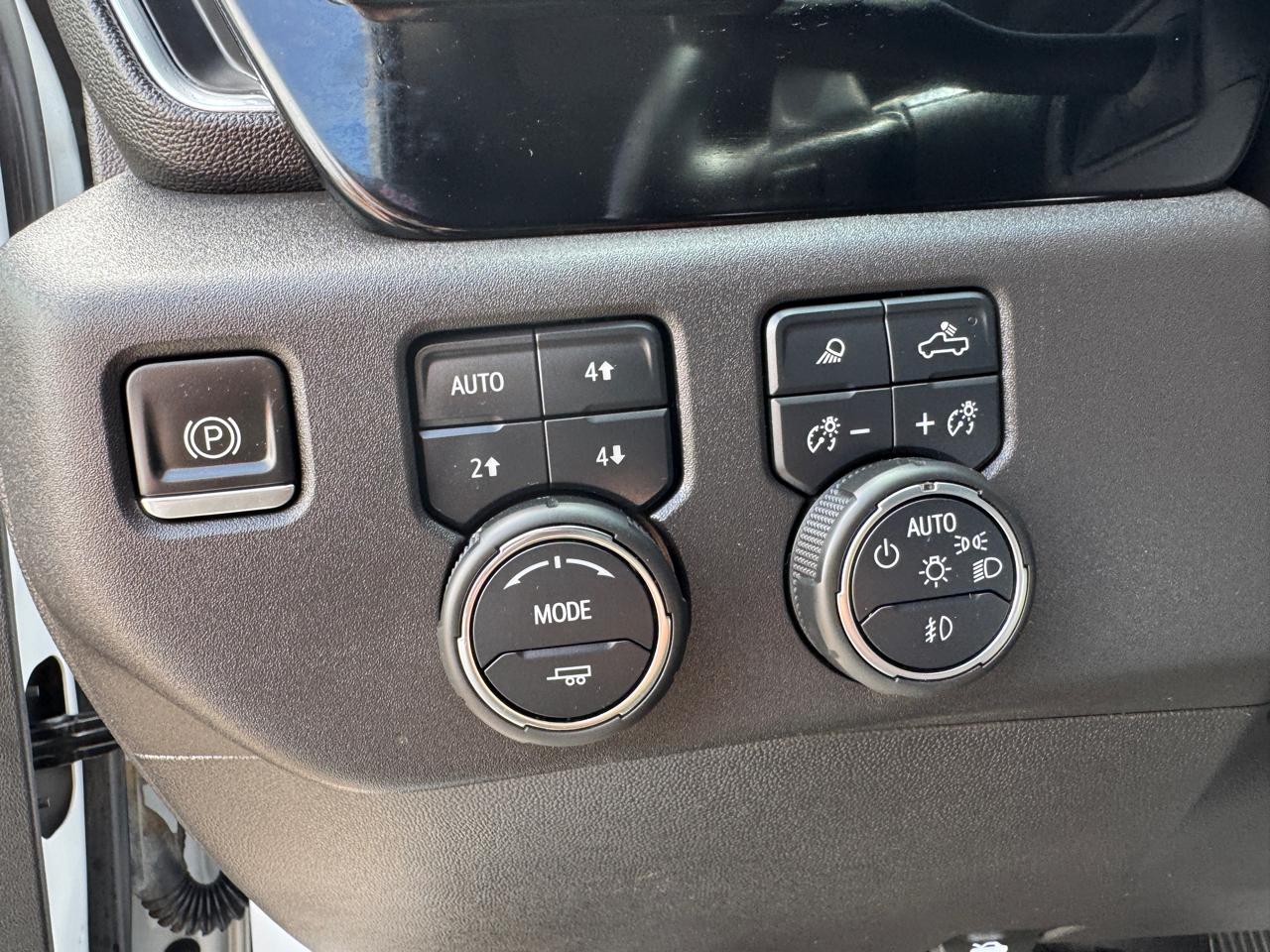 Chevrolet Silverado 1500 4WD Crew Cab 147" RST 2023