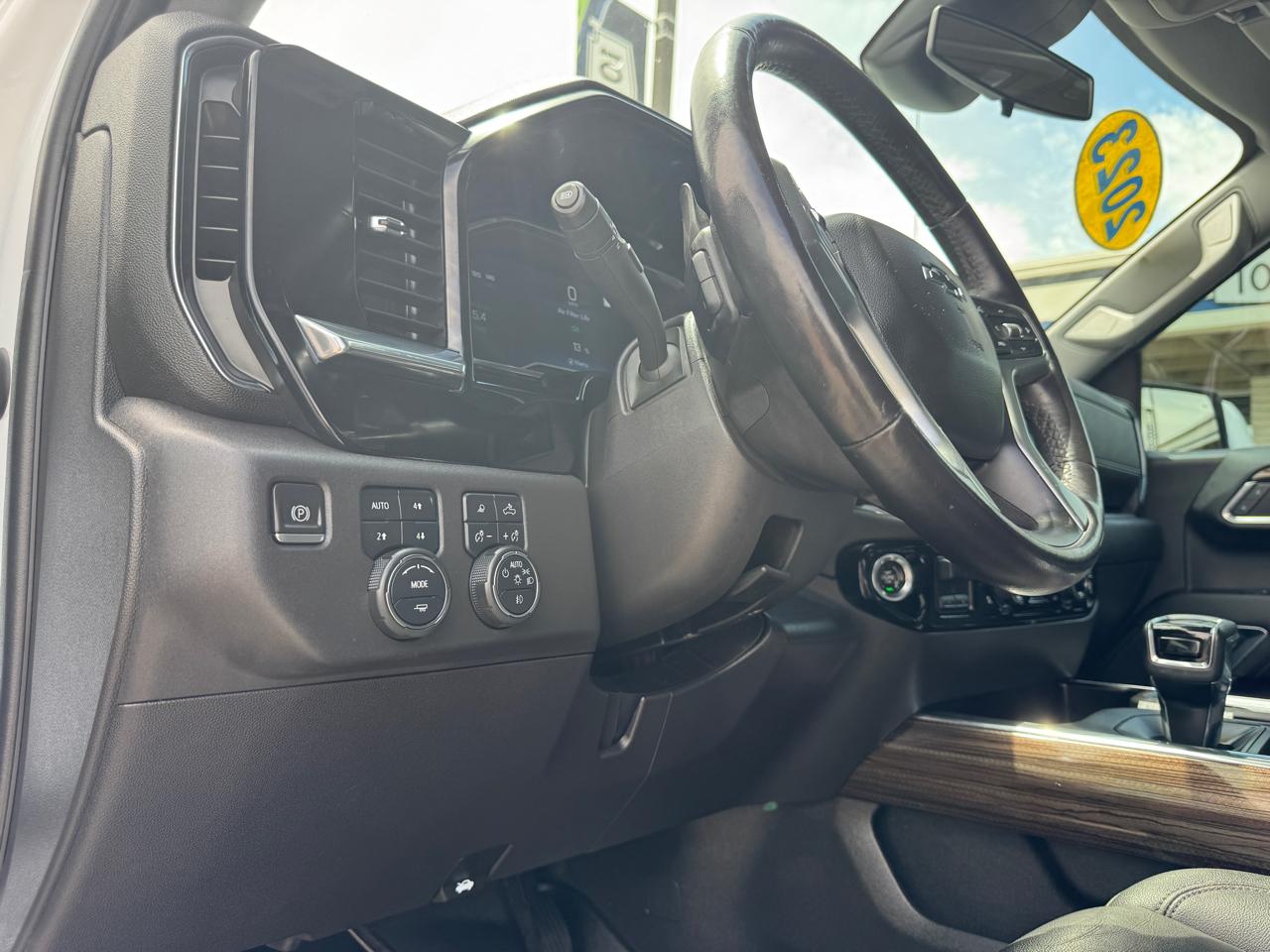 Chevrolet Silverado 1500 4WD Crew Cab 147" RST 2023