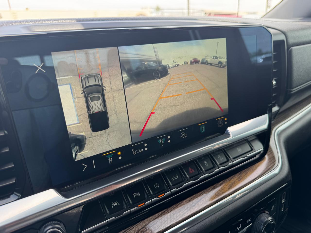 Chevrolet Silverado 1500 4WD Crew Cab 147" RST 2023