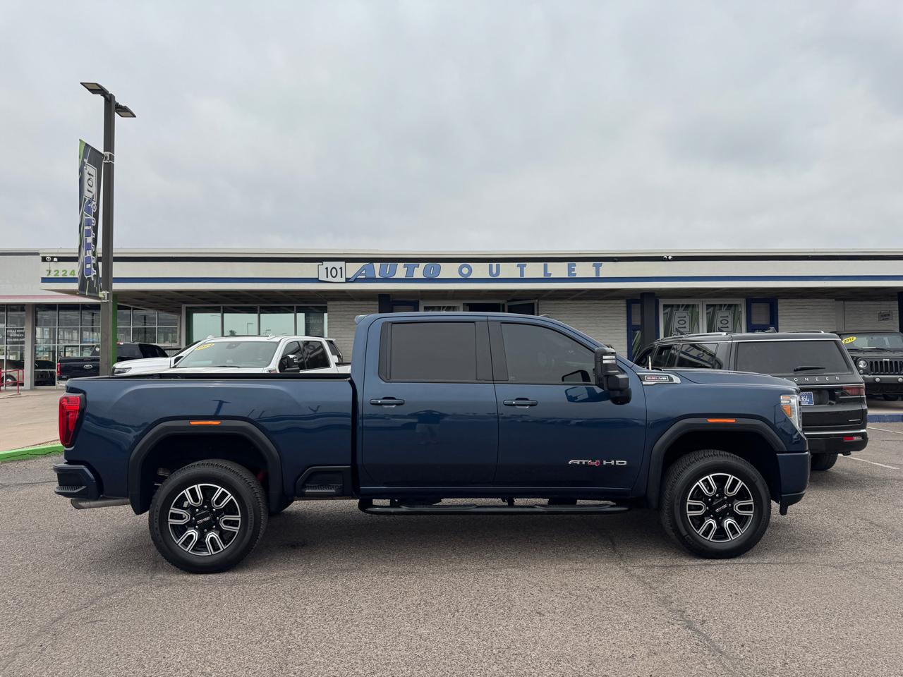 GMC Sierra 2500HD 4WD Crew Cab 159" AT4 2021