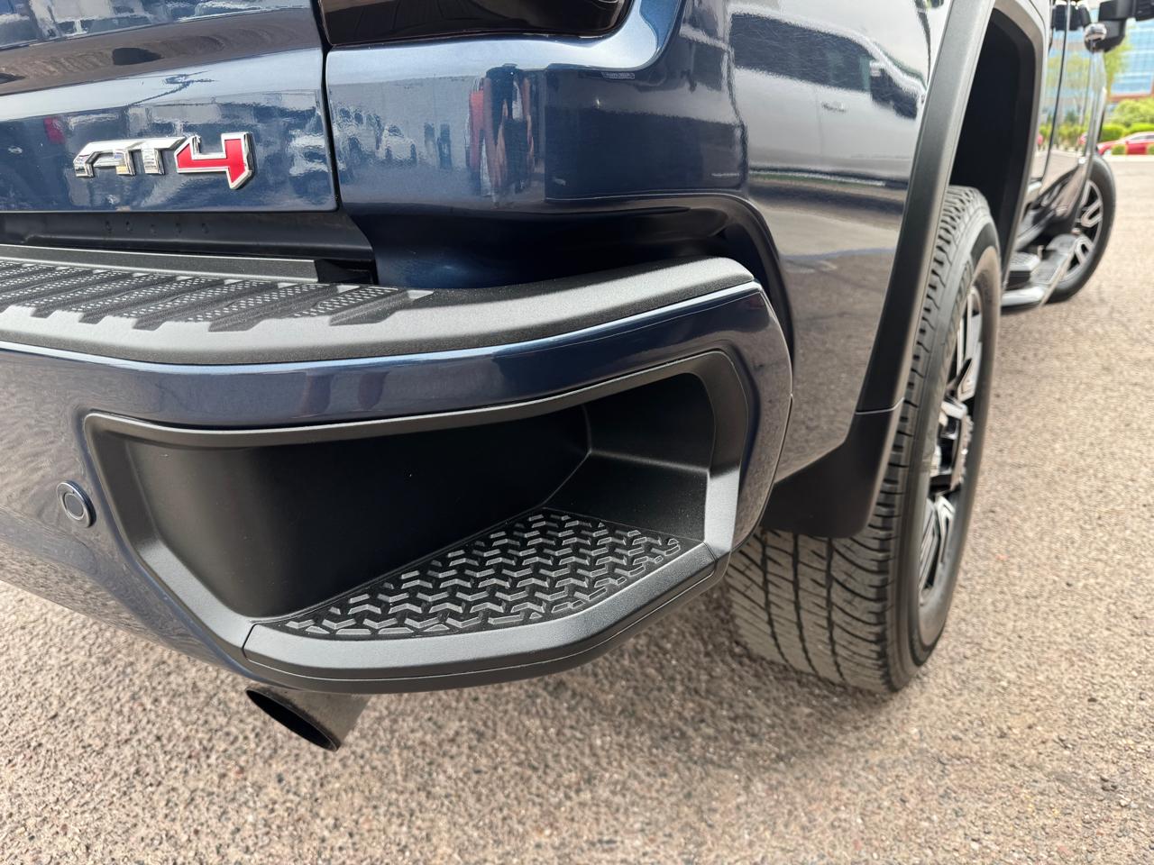 GMC Sierra 2500HD 4WD Crew Cab 159" AT4 2021