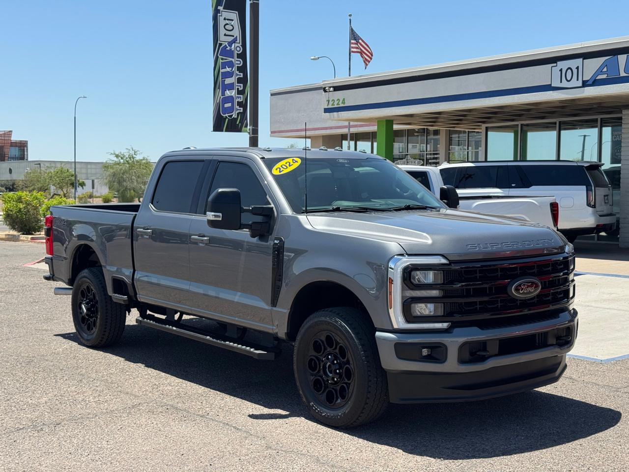 Ford Super Duty F-250 SRW XLT 4WD Crew Cab 6.75' Box 2024