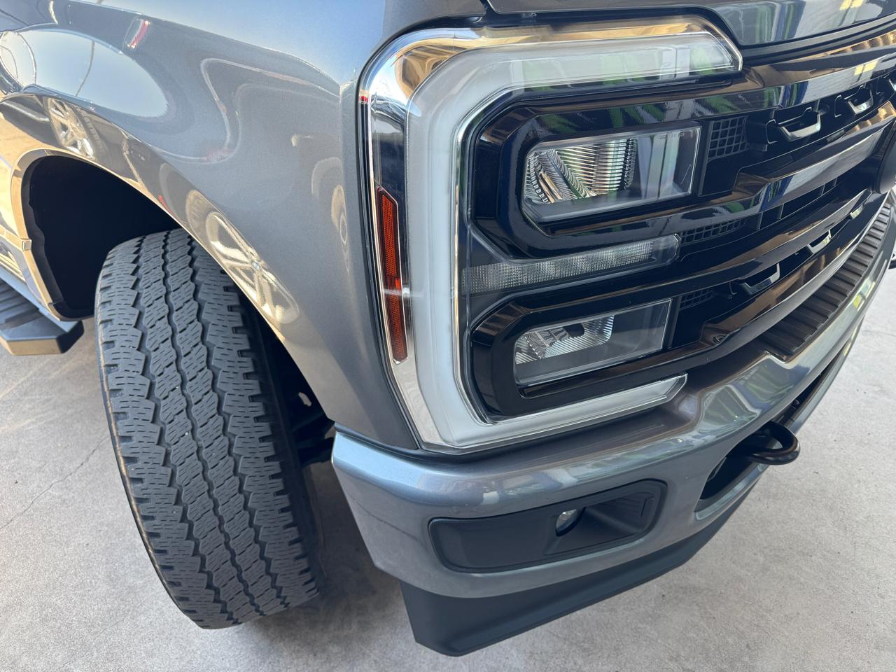 Ford Super Duty F-250 SRW XLT 4WD Crew Cab 6.75' Box 2024