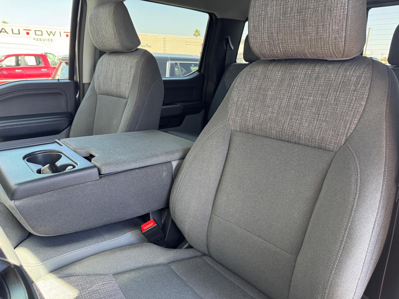 Ford Super Duty F-250 SRW XLT 4WD Crew Cab 6.75' Box 2024