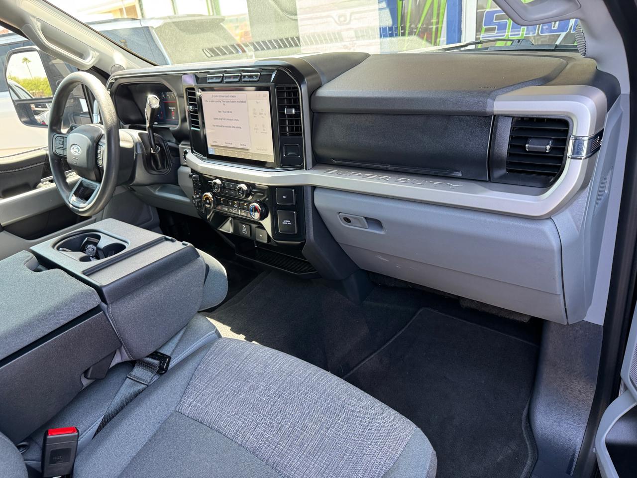 Ford Super Duty F-250 SRW XLT 4WD Crew Cab 6.75' Box 2024