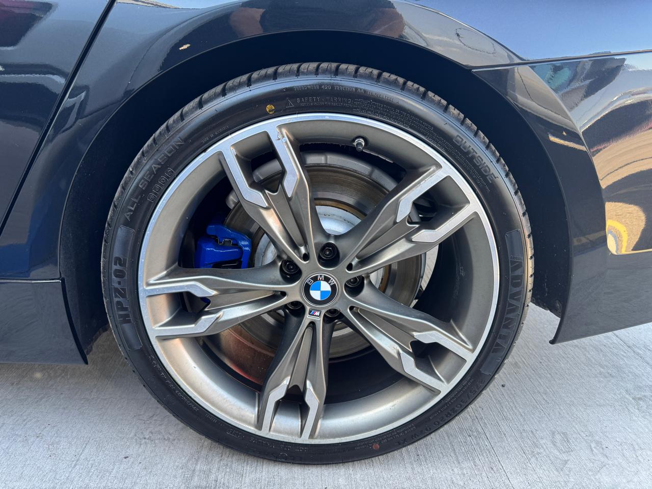 BMW 5 Series M550i xDrive Sedan 2020