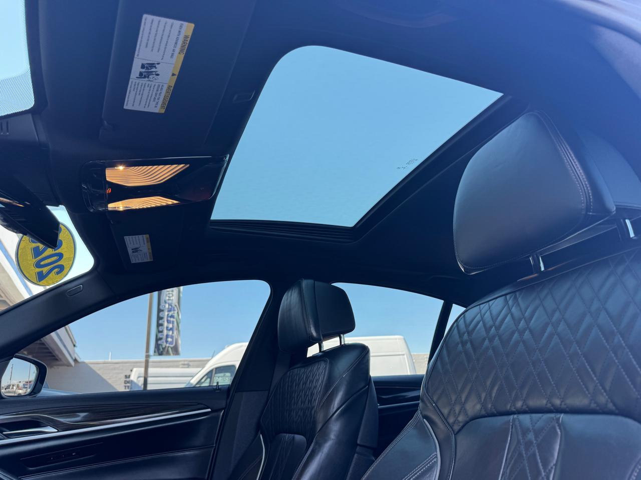 BMW 5 Series M550i xDrive Sedan 2020