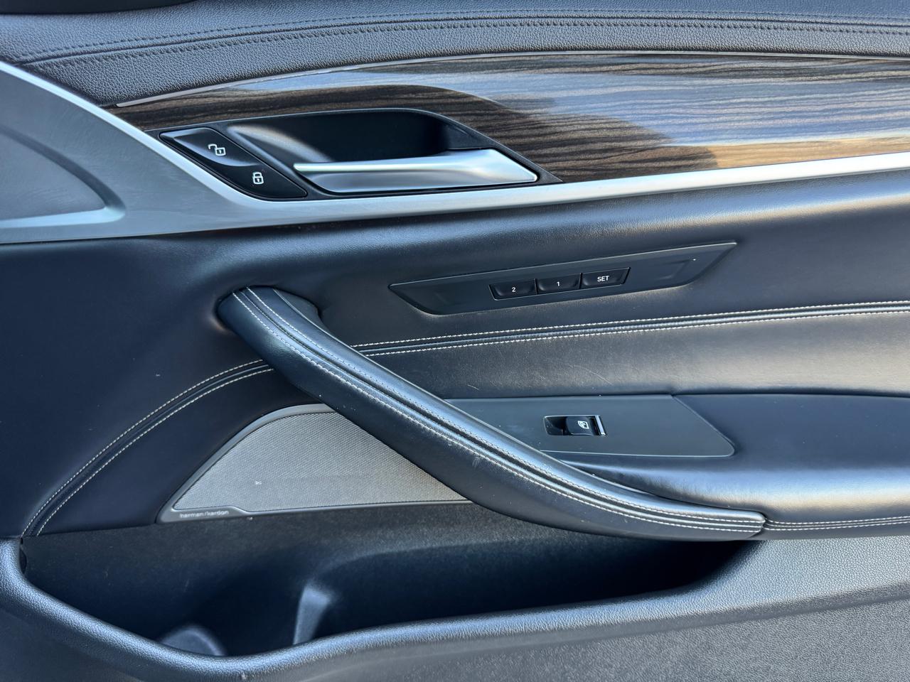 BMW 5 Series M550i xDrive Sedan 2020