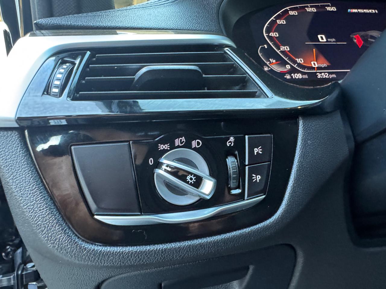 BMW 5 Series M550i xDrive Sedan 2020