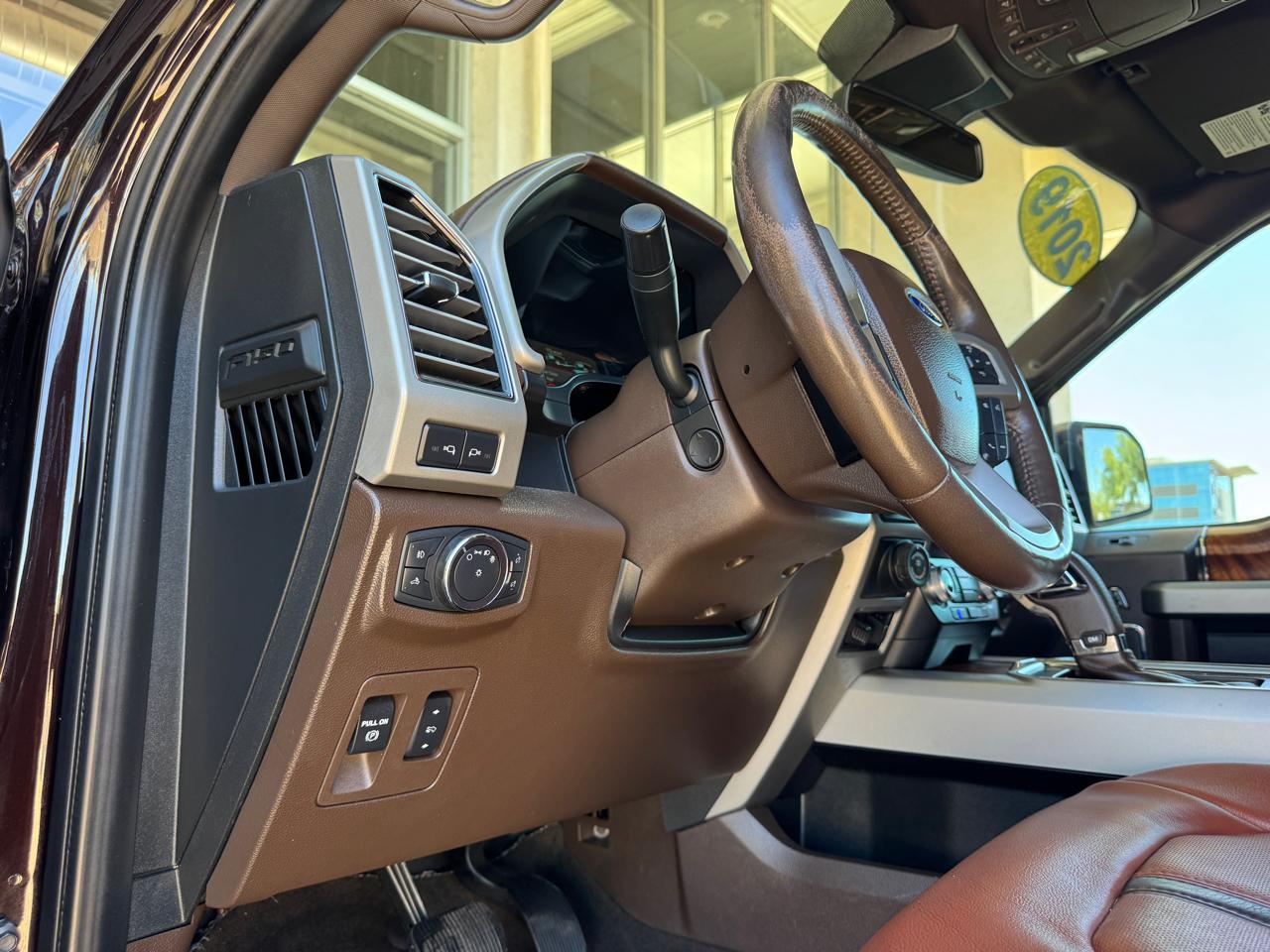 Ford F-150 SuperCrew 150" King Ranch 4WD 2019