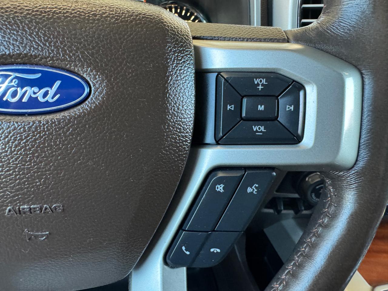 Ford F-150 SuperCrew 150" King Ranch 4WD 2019